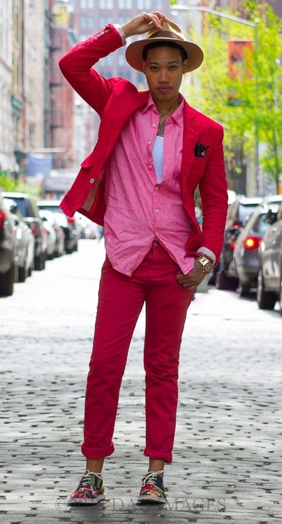 via alejandrolovesfashion.tumblr.com