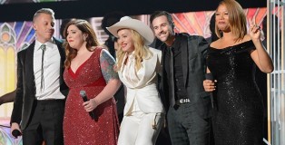 macklemore-madonna-grammy-2014-650a-e1390873309879
